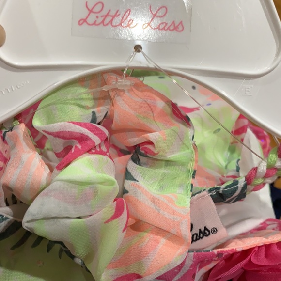 Little Lass Girl 2-Piece Shorts Set with Accessory - Picture 6 of 7